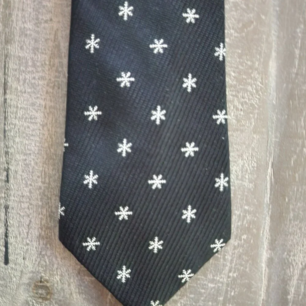 Set‎ Of 4 Geoffrey Beene Mens Silk Neck ties Multicolor  American Greetings
